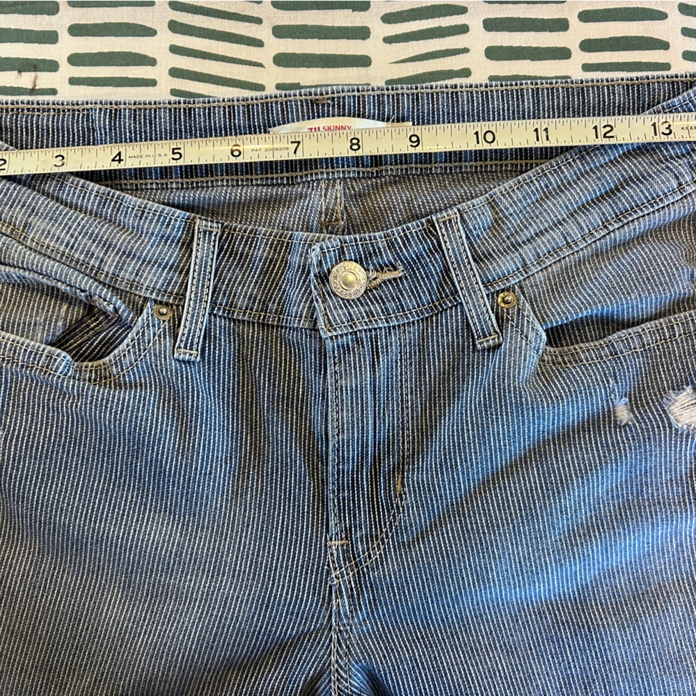 Levi's Women's Striped Light Blue Pin Striped Straight Leg Jeans - Picture 5 of 6